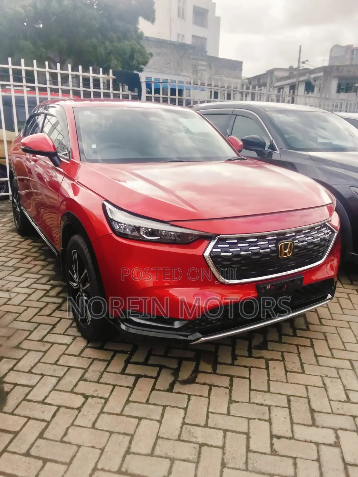 Honda Vezel 2021 Red