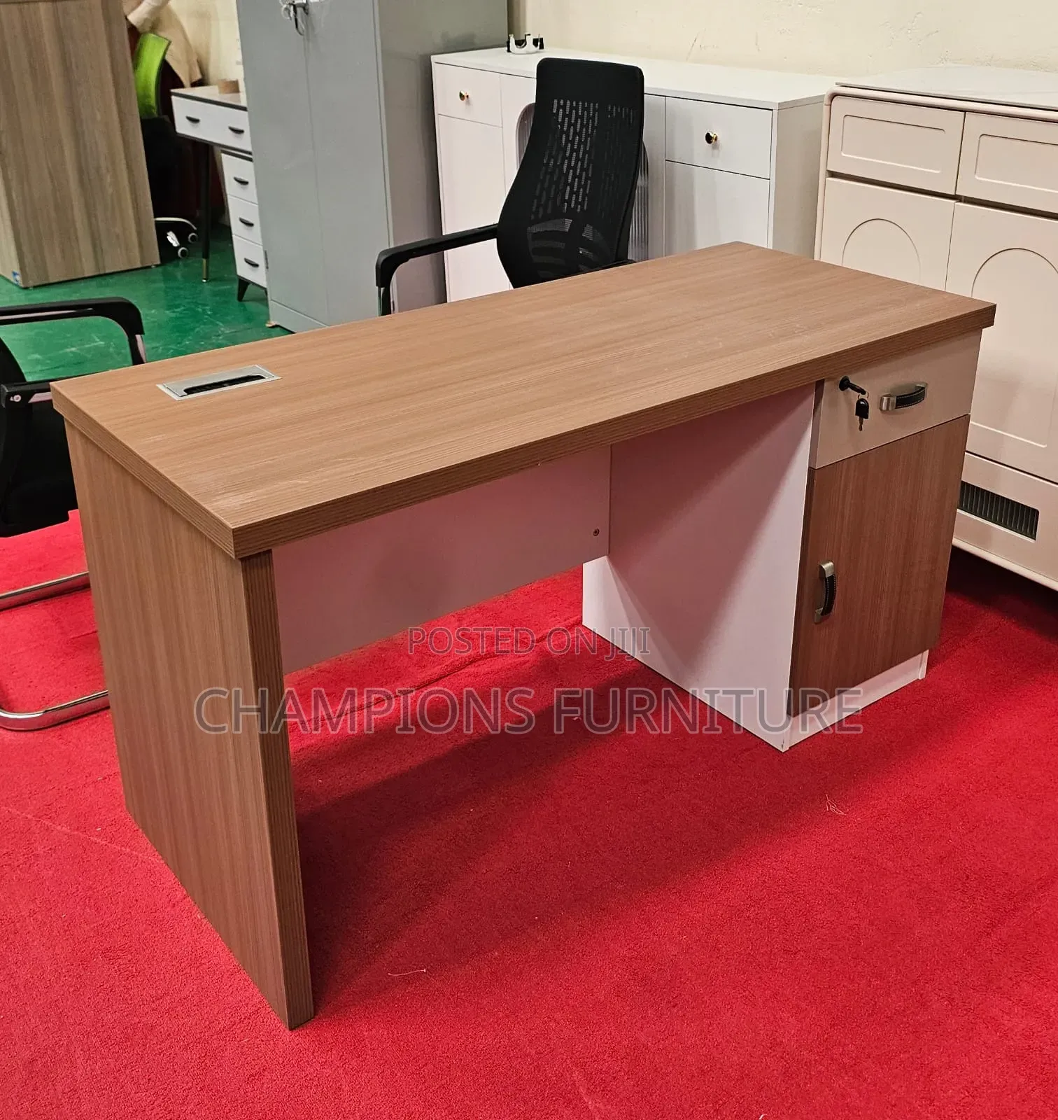 1.4m Modern Office Desk
