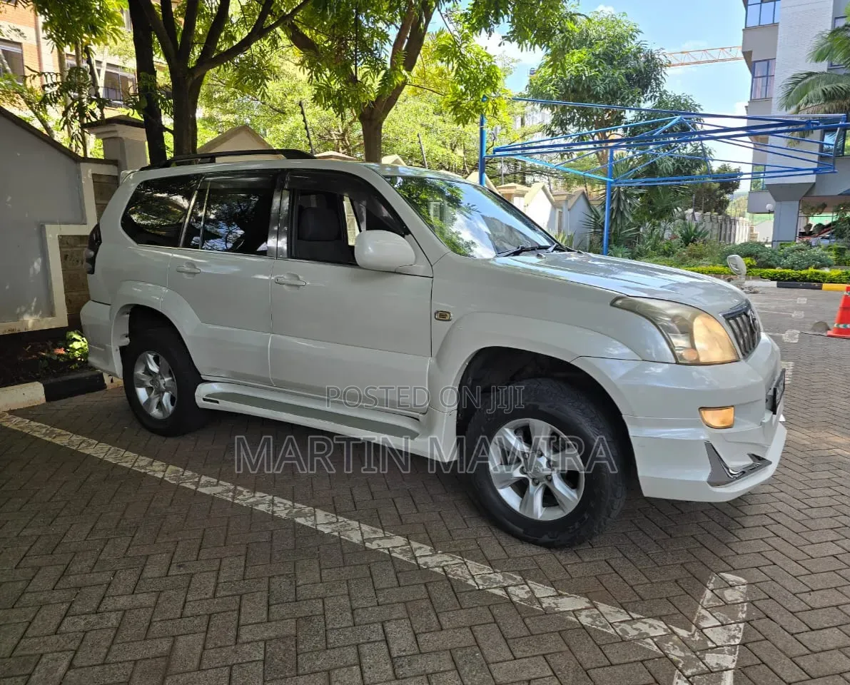 Toyota Land Cruiser Prado 2009 White