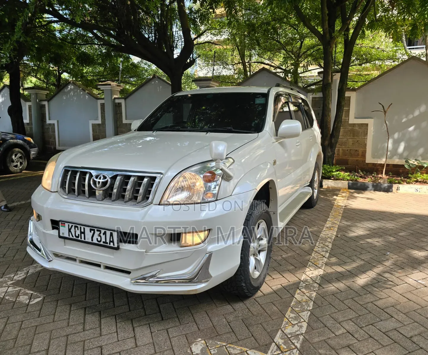 Toyota Land Cruiser Prado 2009 White