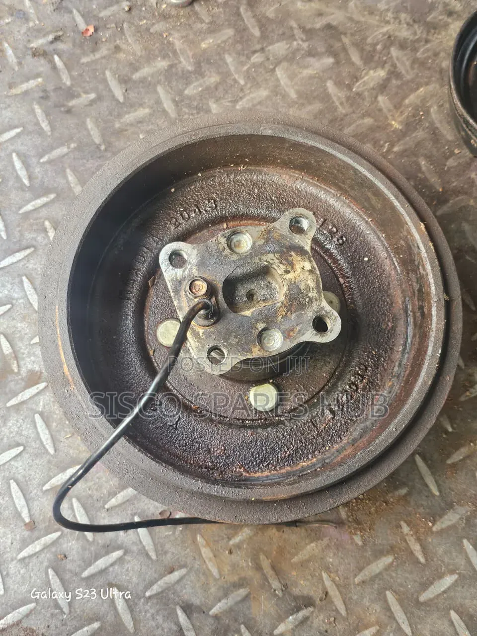Rear Hub Mazda Demio 2005
