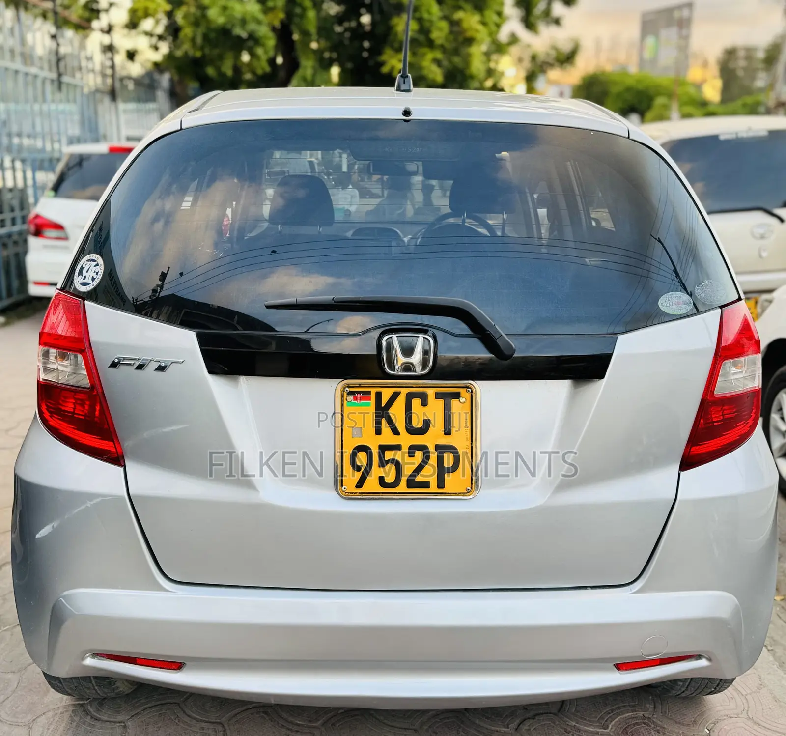 Honda Fit Automatic 2012 Silver