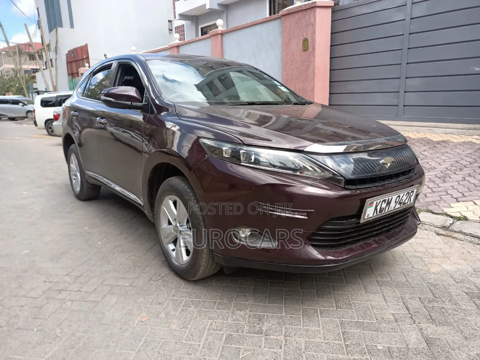 Toyota Harrier 2.0 4WD 2015 Burgundy