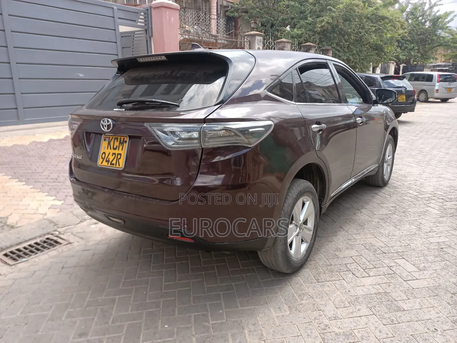 Toyota Harrier 2.0 4WD 2015 Burgundy