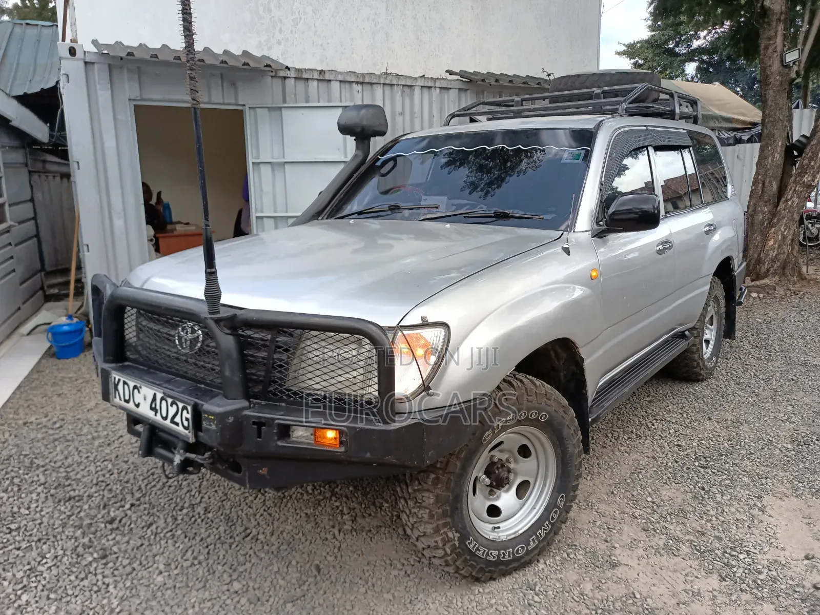 Toyota Land Cruiser 2004 Gray