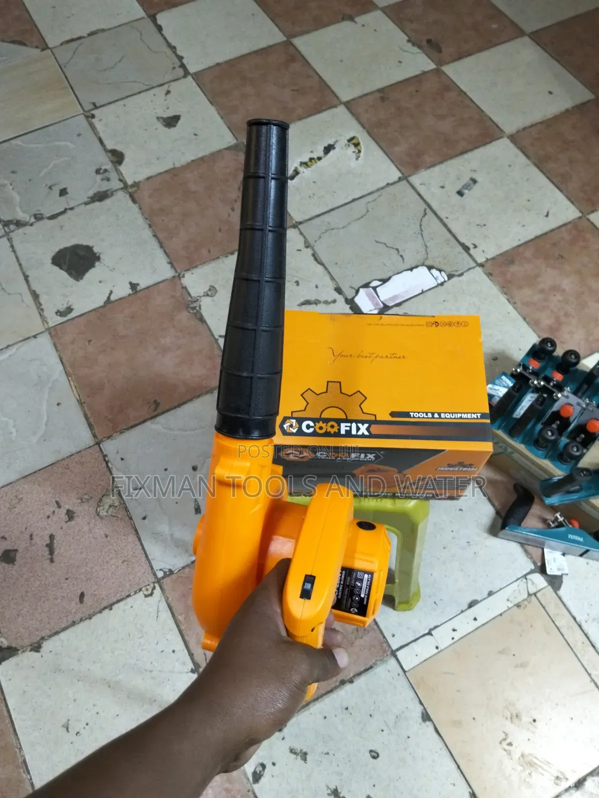 High Pressure Coofix Blower 2 in 1 Blower Vacuum 650w 1 Yr Warranty