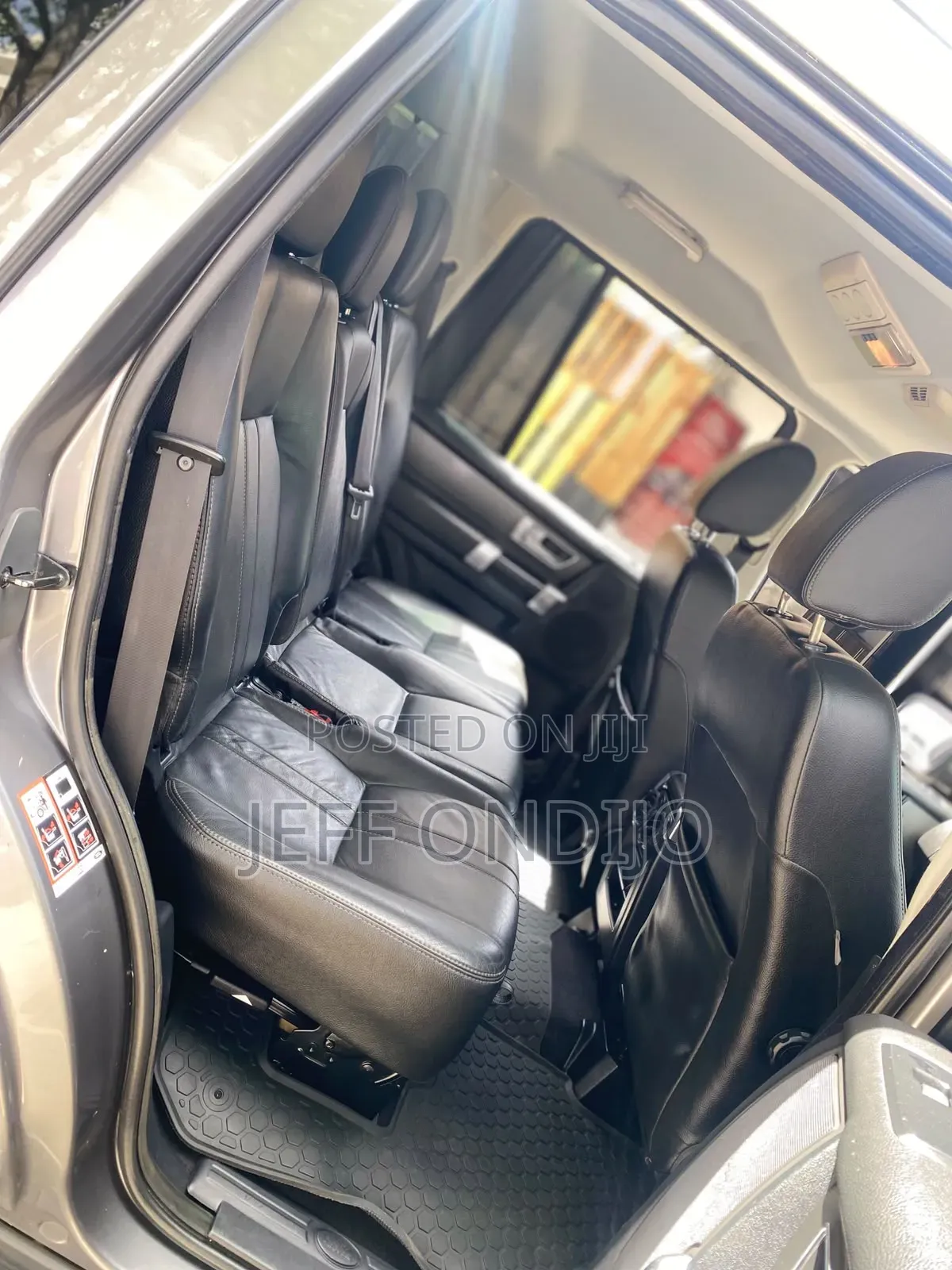 Land Rover Discovery 2011 Silver