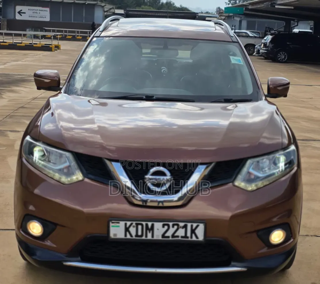 Nissan X-Trail 2016 Brown