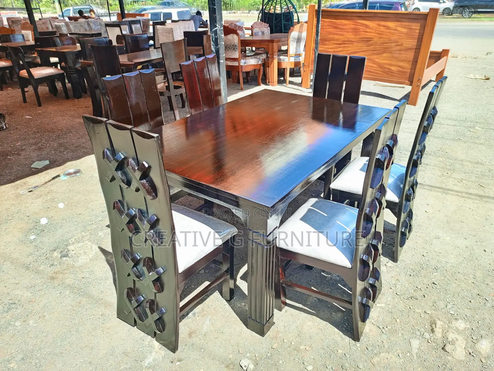 Timeless 6‐Seater Royal Dining Ensemble