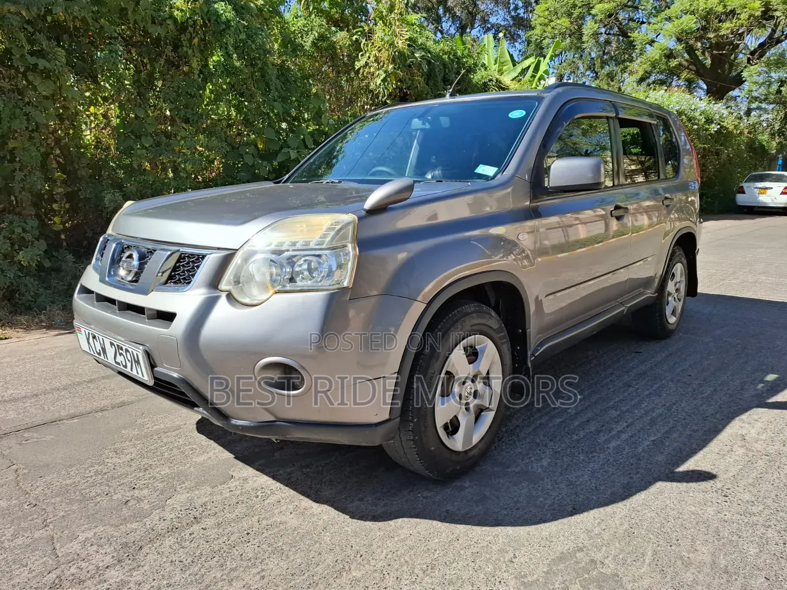 Nissan X-Trail 2012 Gray