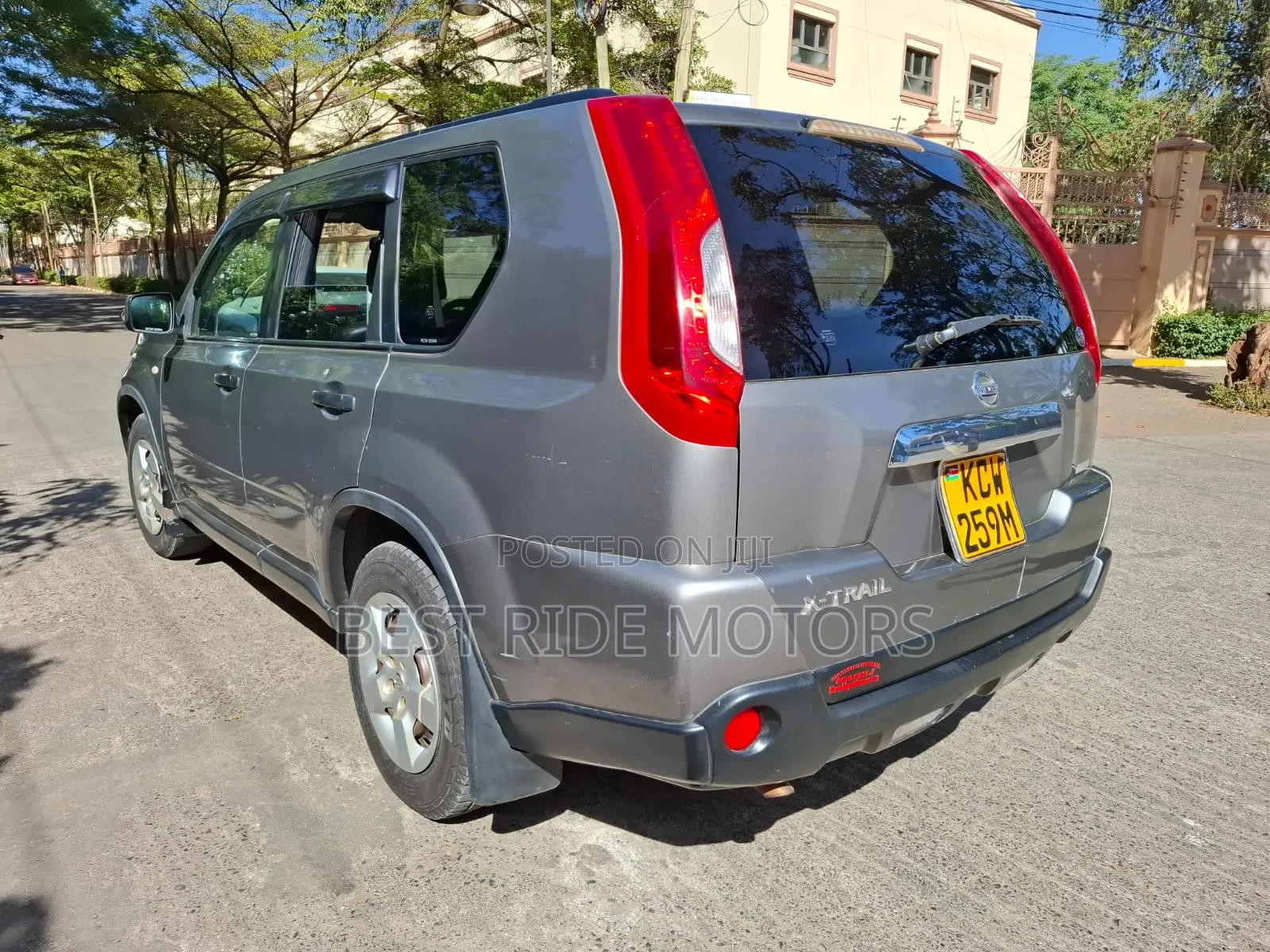 Nissan X-Trail 2012 Gray