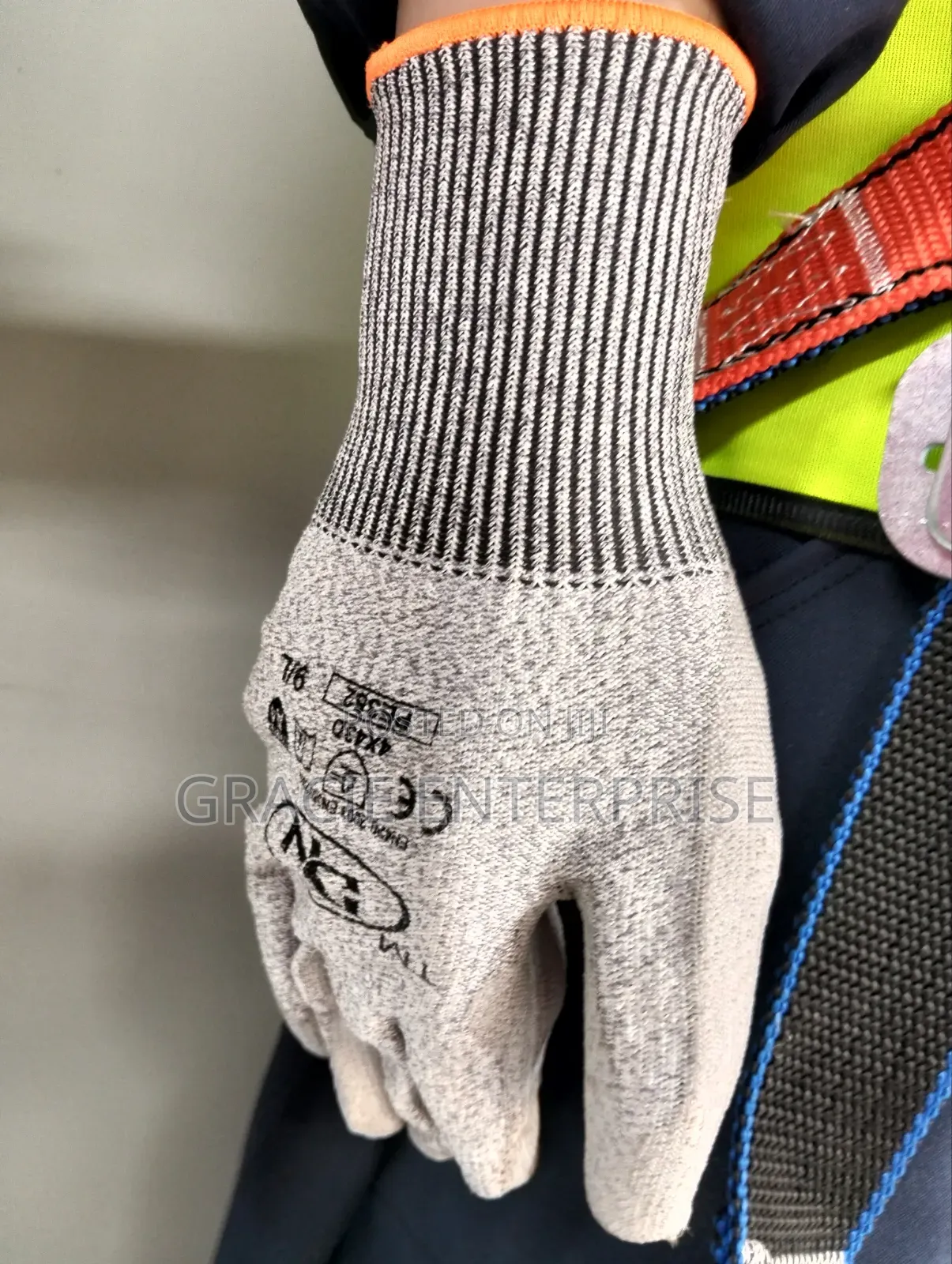 Protective Gloves/ Safety Gloves