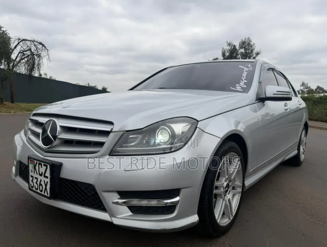 Mercedes-Benz C180 2013 Silver