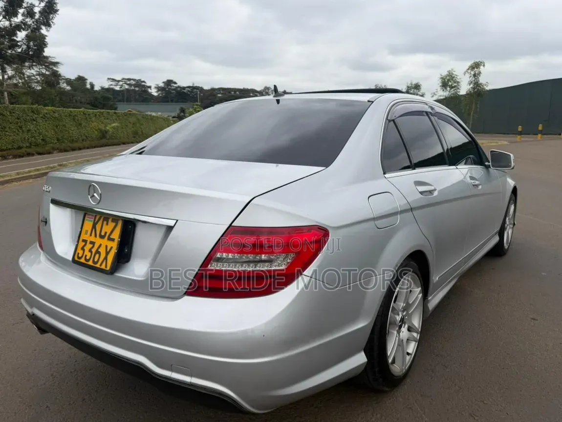 Mercedes-Benz C180 2013 Silver