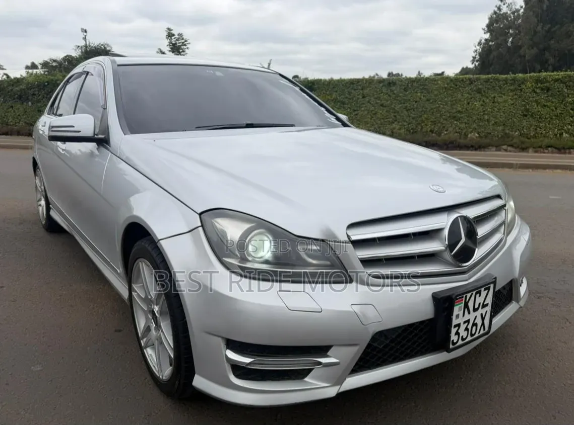Mercedes-Benz C180 2013 Silver