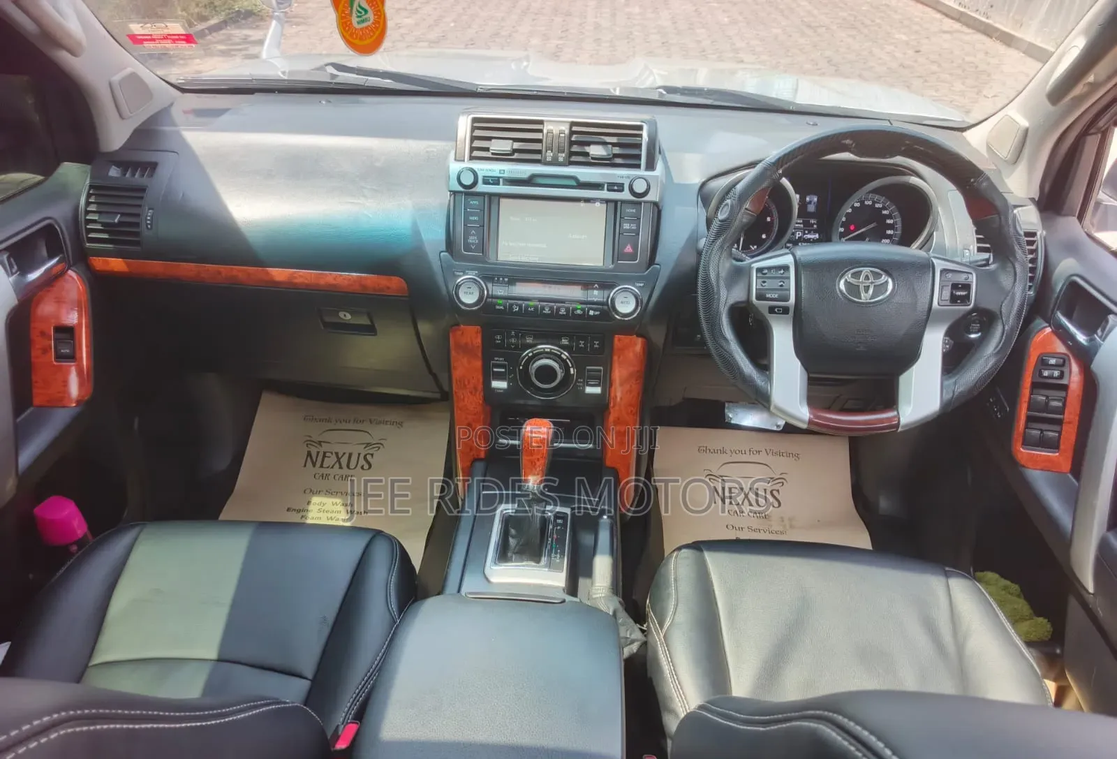 Toyota Land Cruiser Prado 2017 Silver