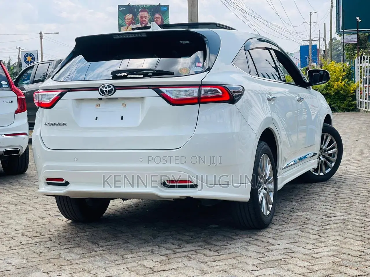 Toyota Harrier 2.0 2018 White
