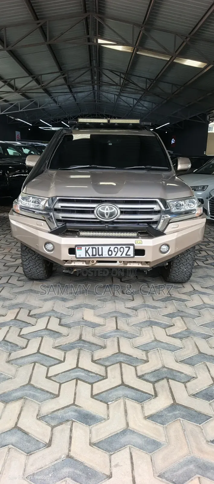 Toyota Land Cruiser 2017 Gold