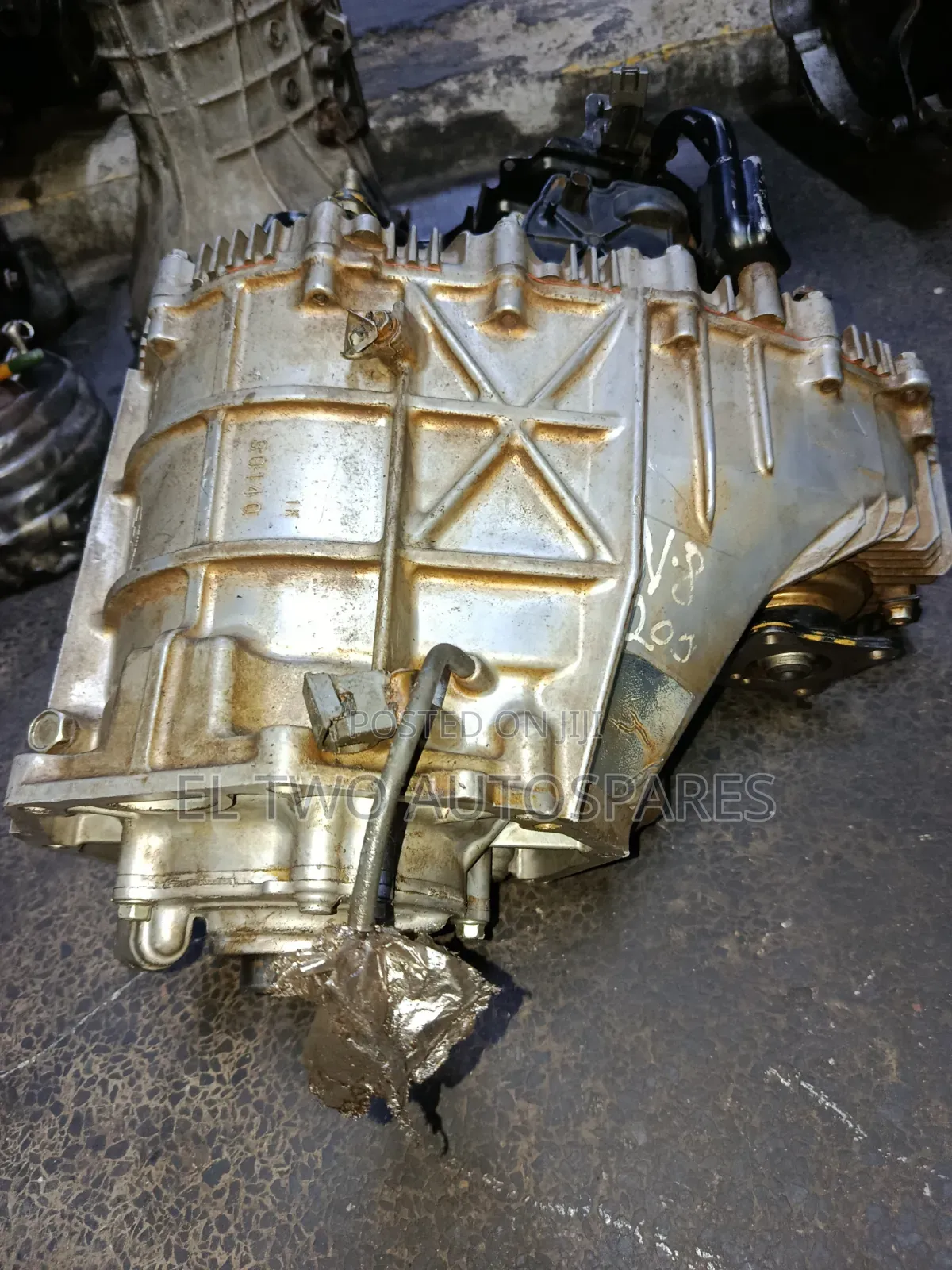 Toyota V8 200 Series Transfer