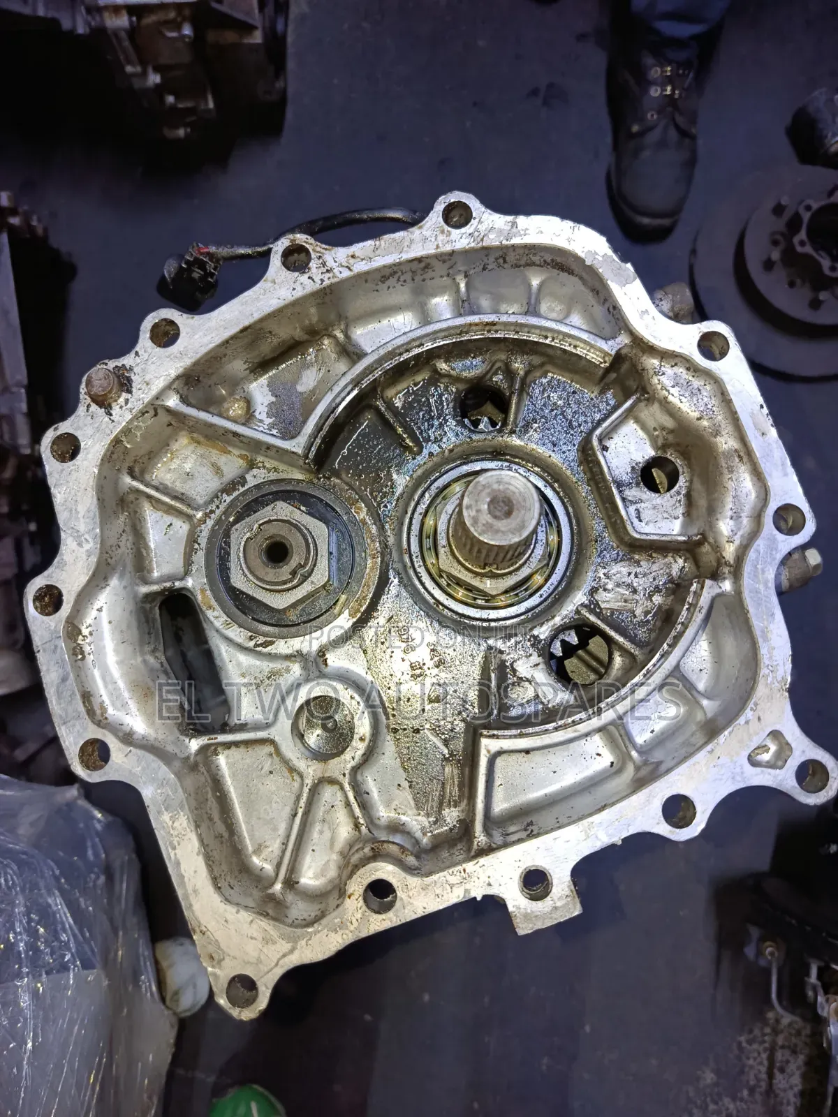 Mitsubishi V98 Model V6 Manual Gear