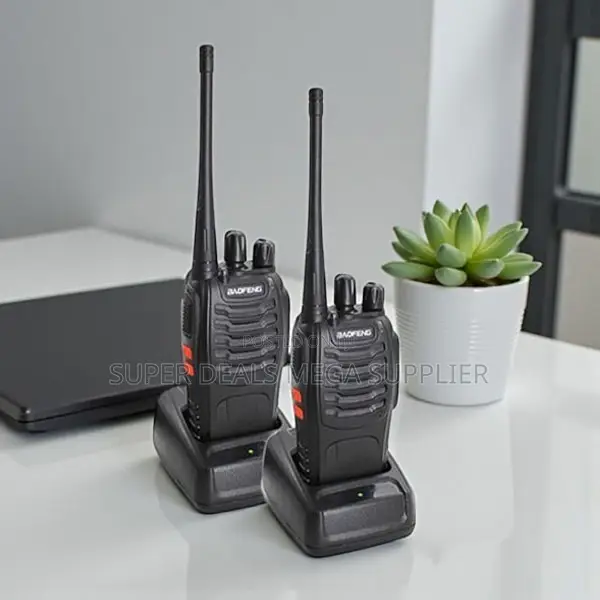 Baofeng Bf-888s Walkie Talkie 5km Range 16 Channels Portable Radio