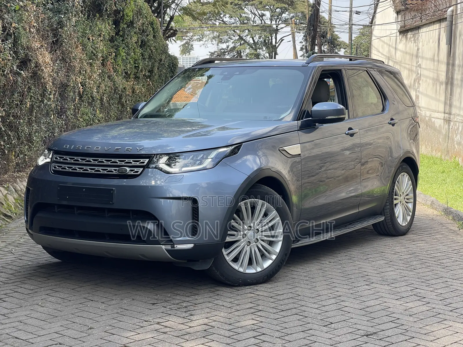 Land Rover Discovery 2018 Blue