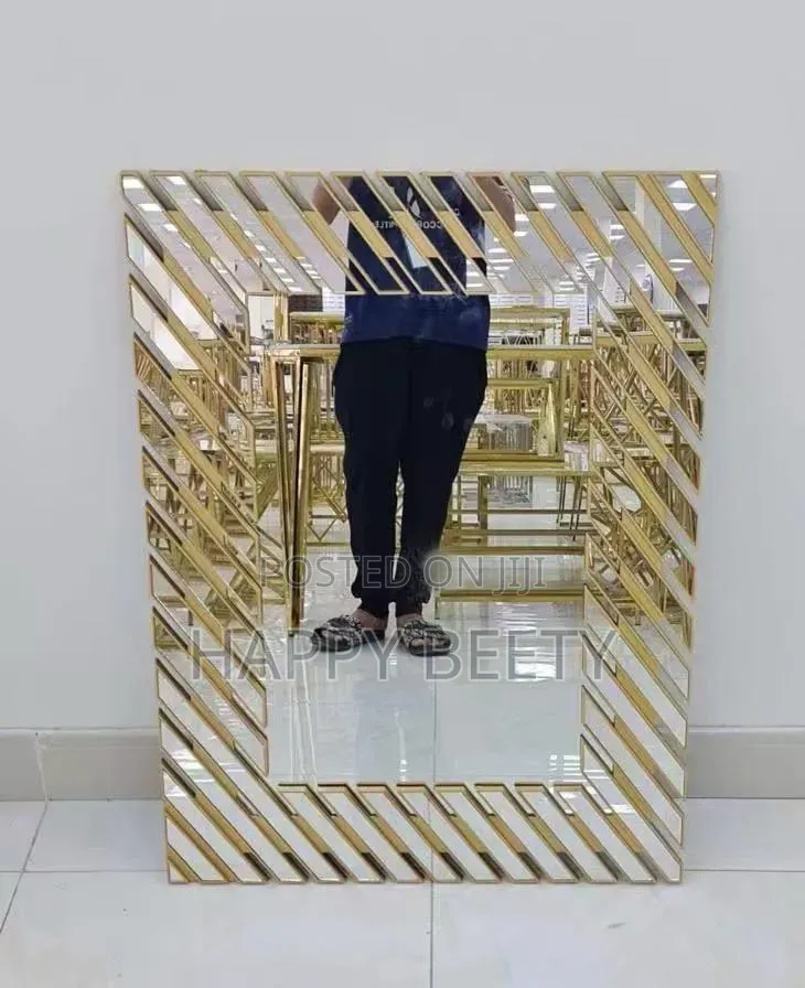 *Linear Design Decorative Wall Mirror – Gold Silver Finish*