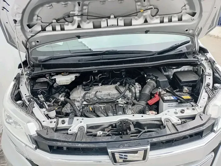 Toyota Noah 2019 Silver