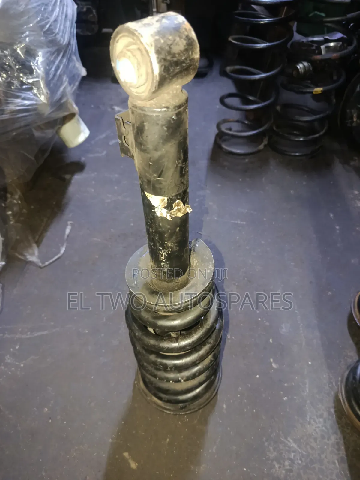 Mitsubishi Pajero Sports Front Shocks