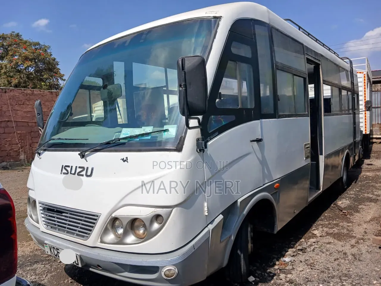Isuzu NQR 2015 White