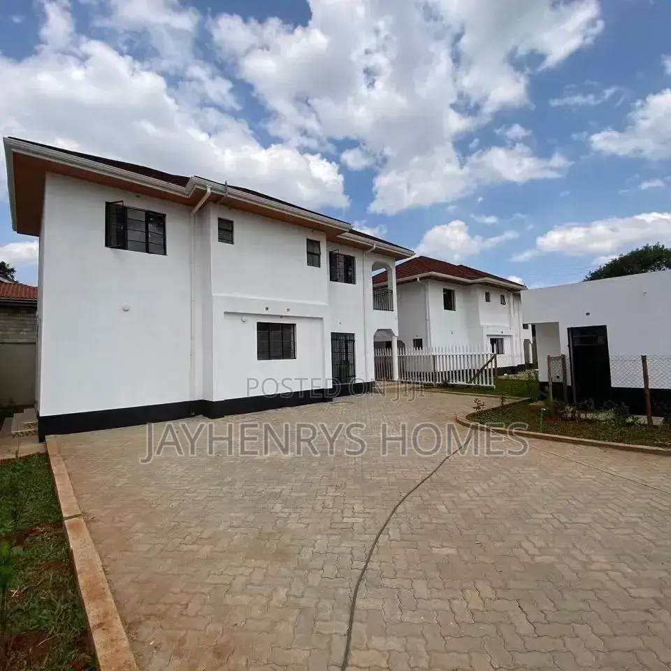 5bdrm House in Muthaiga North for rent