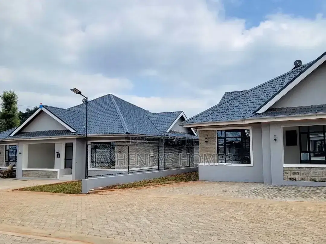 4bdrm Bungalow in Kimbo for sale