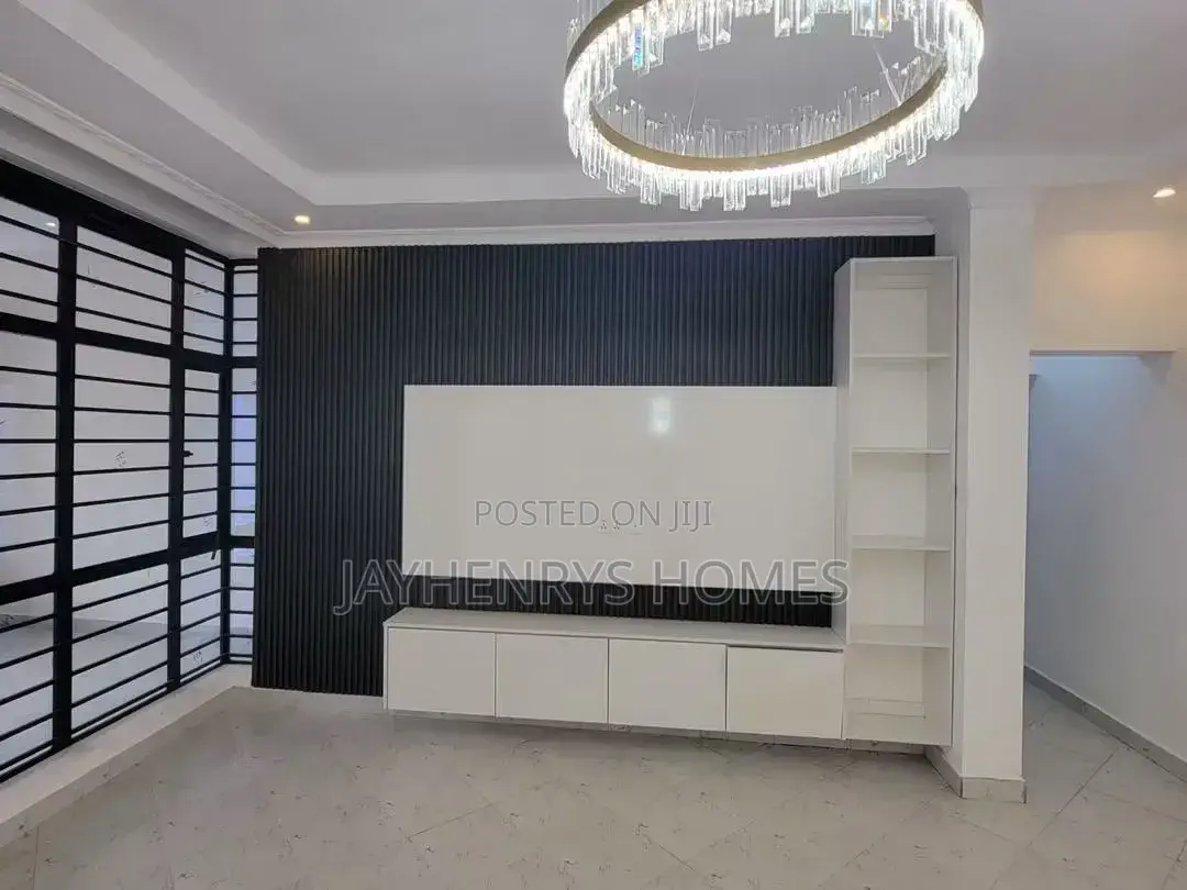 4bdrm Bungalow in Kimbo for sale