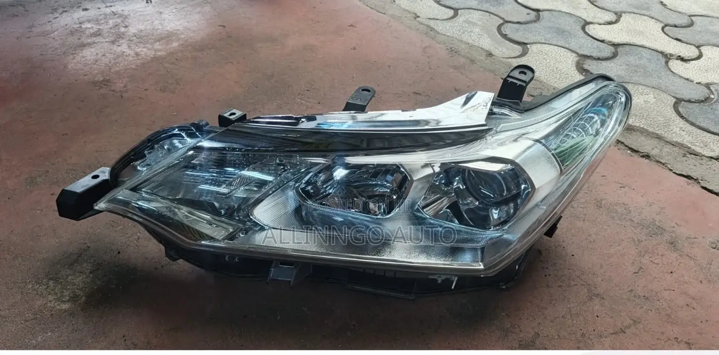 Toyota Axio /Fielder 165 Headlight