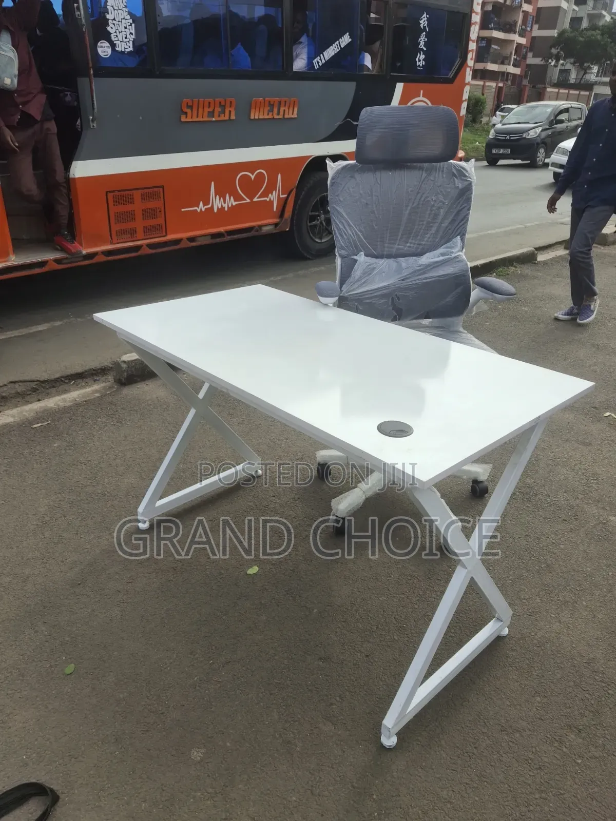 Metallic White Office Table With White Ergonomic Office Chair