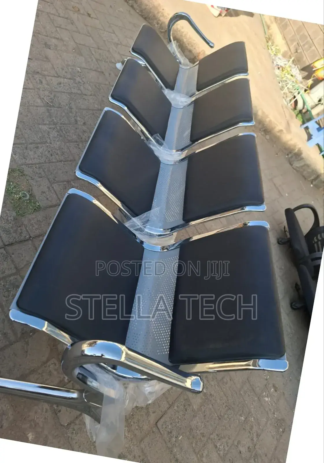 4 Seater Padded Waiting Bench