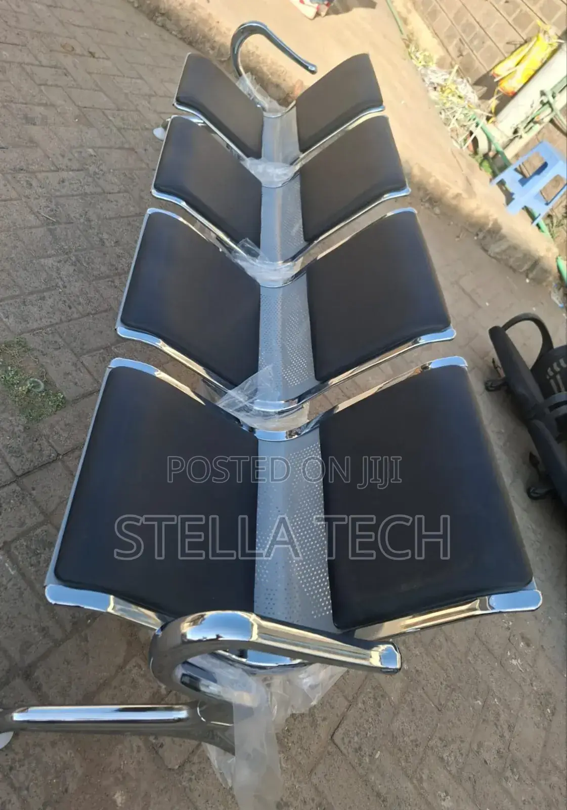 4 Seater Padded Waiting Bench
