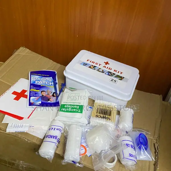 General Purpose First Aid Box With 75 Items