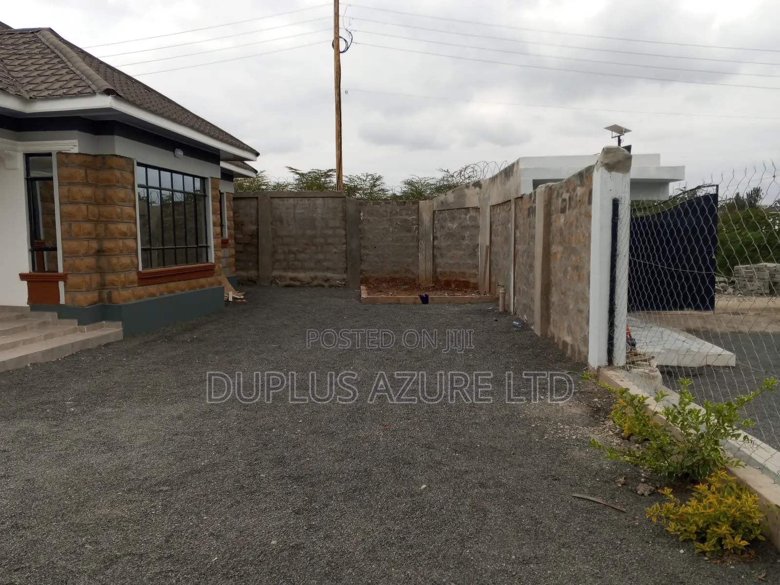 3bdrm Bungalow in Kitengela for sale