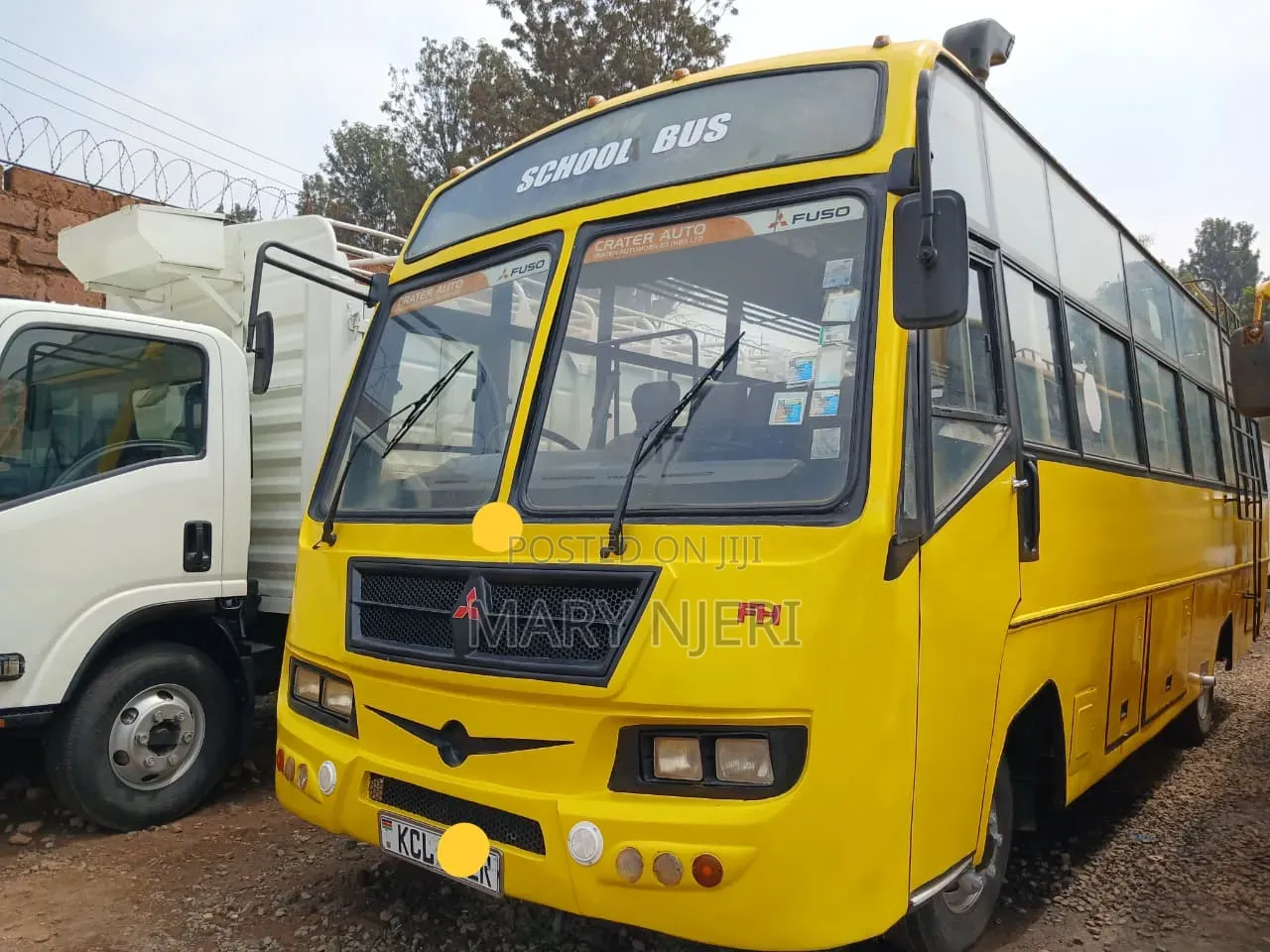 Mitsubishi Fuso Canter 2017 Yellow