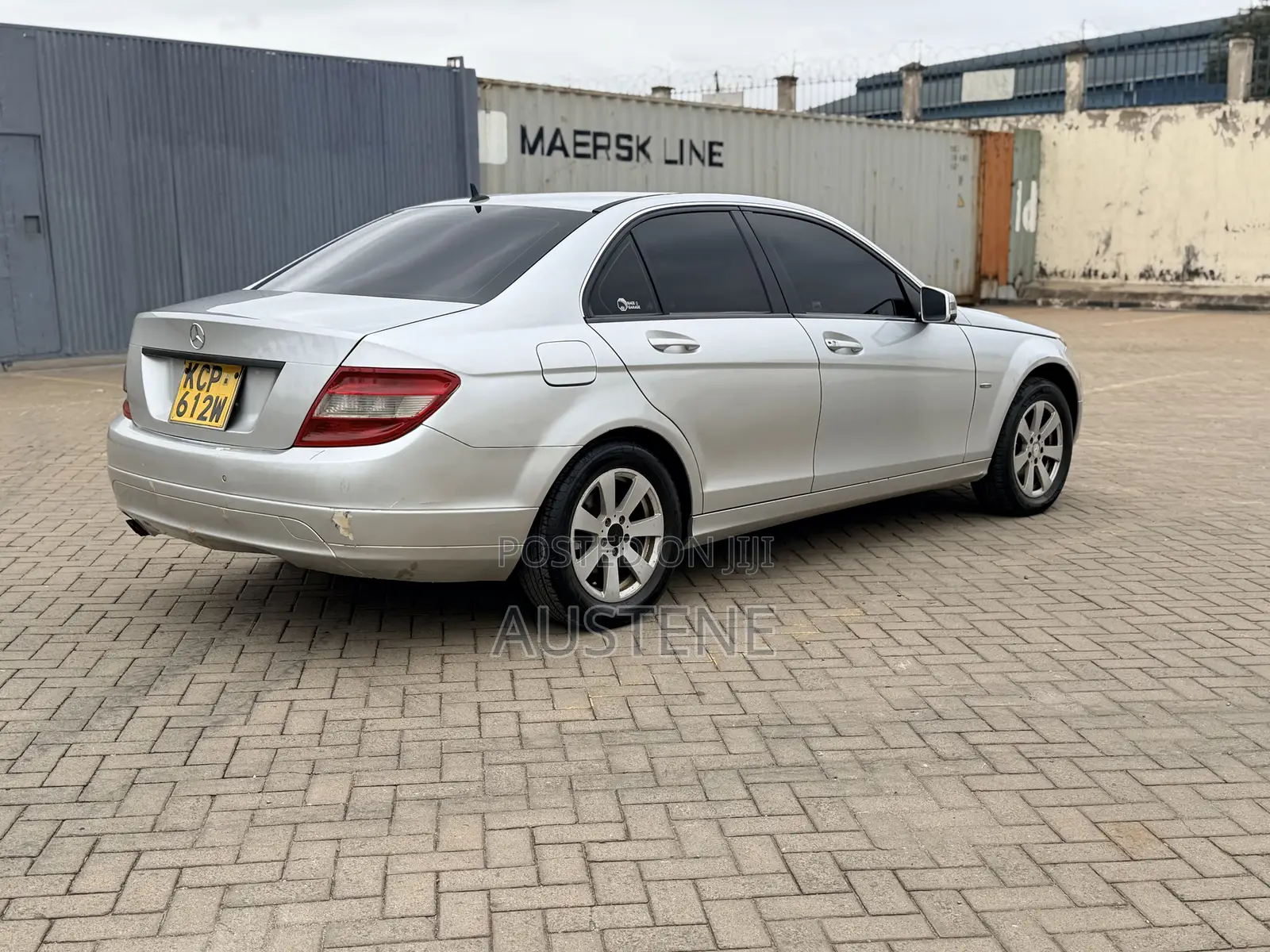 Mercedes-Benz C180 2011 Silver