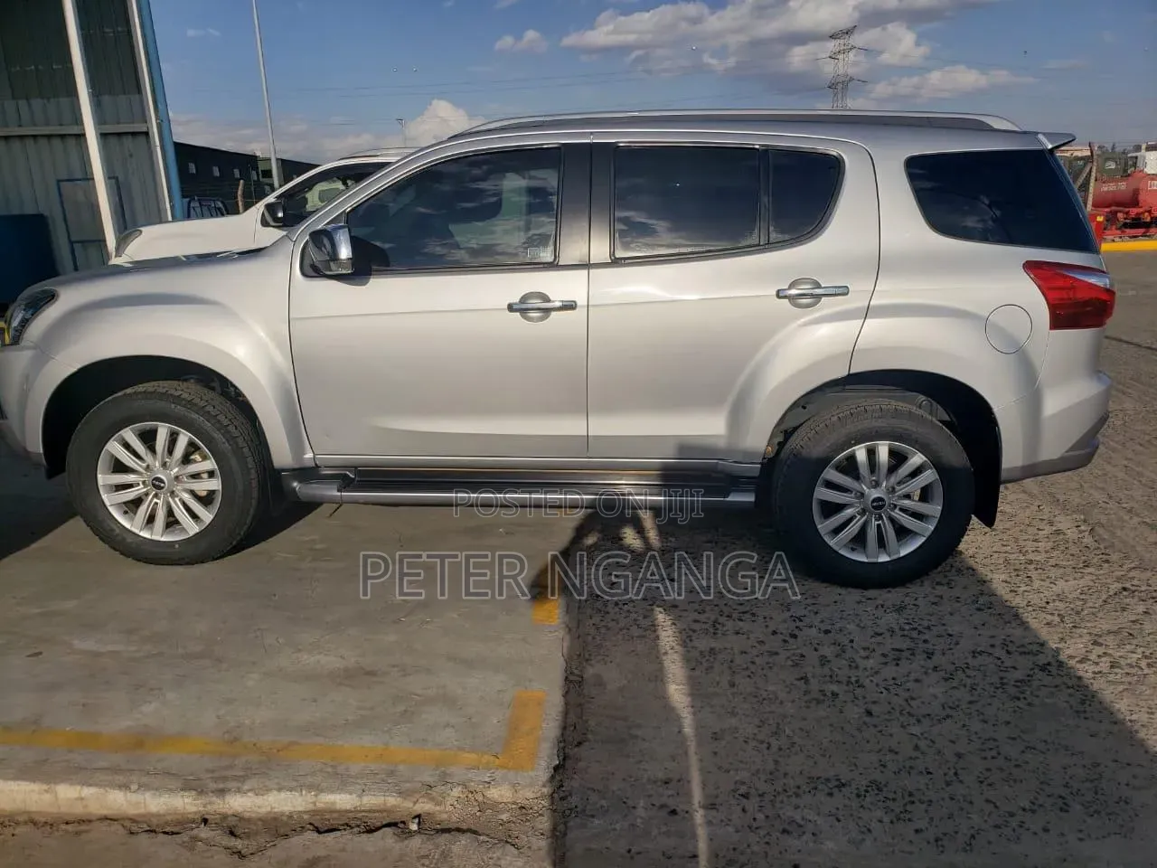 Isuzu MU-X 2020 Silver