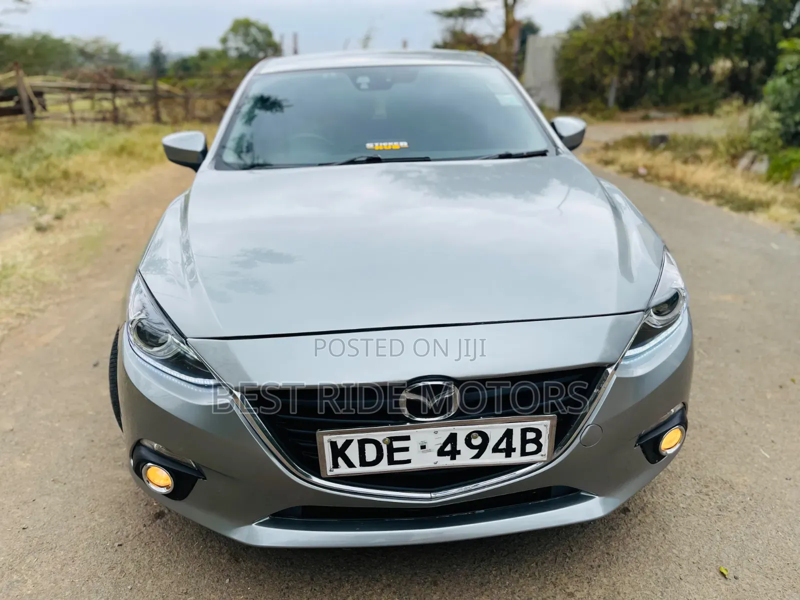 Mazda Axela SV Premium 2014 Silver