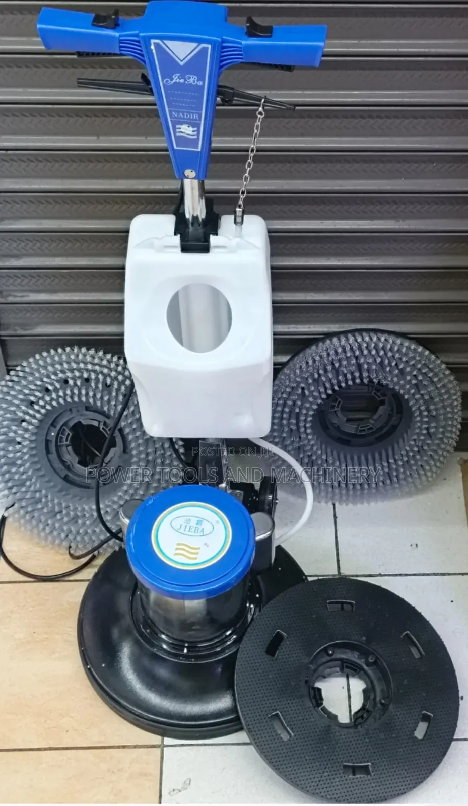 Commercial Floor Scrubber Machine With Brushes and Pad 