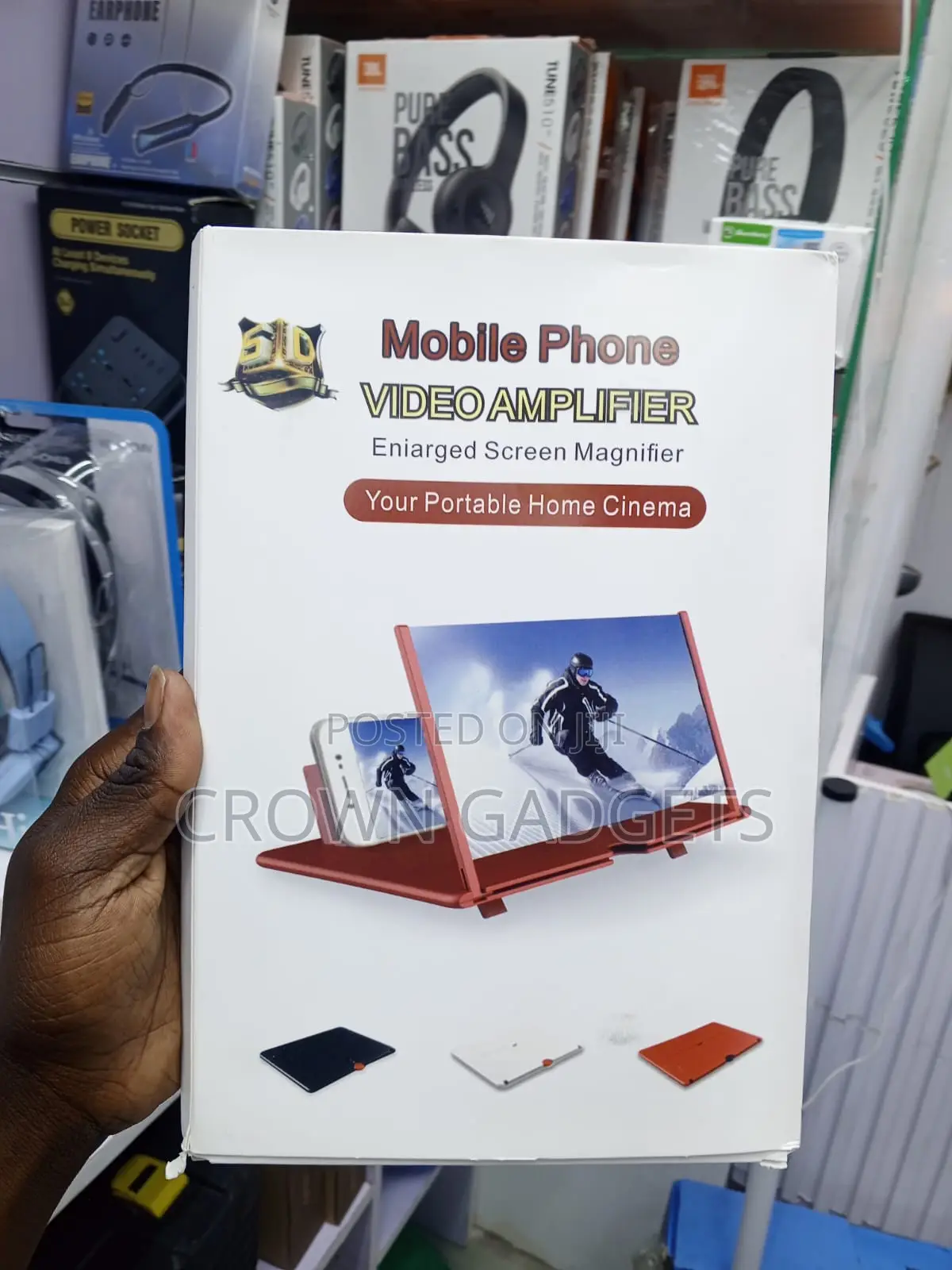 Foldable Mobile Screen Magnifier for Movies and Gaming