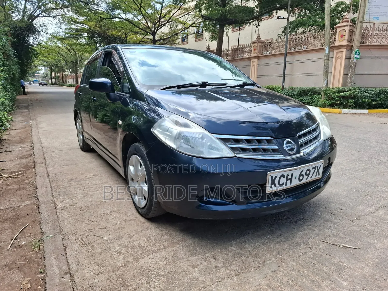 Nissan Tiida 2009 Black