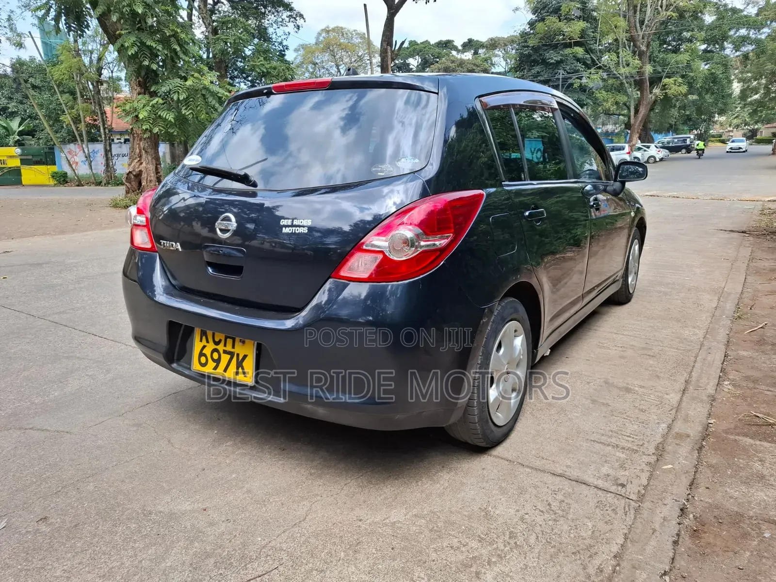Nissan Tiida 2009 Black