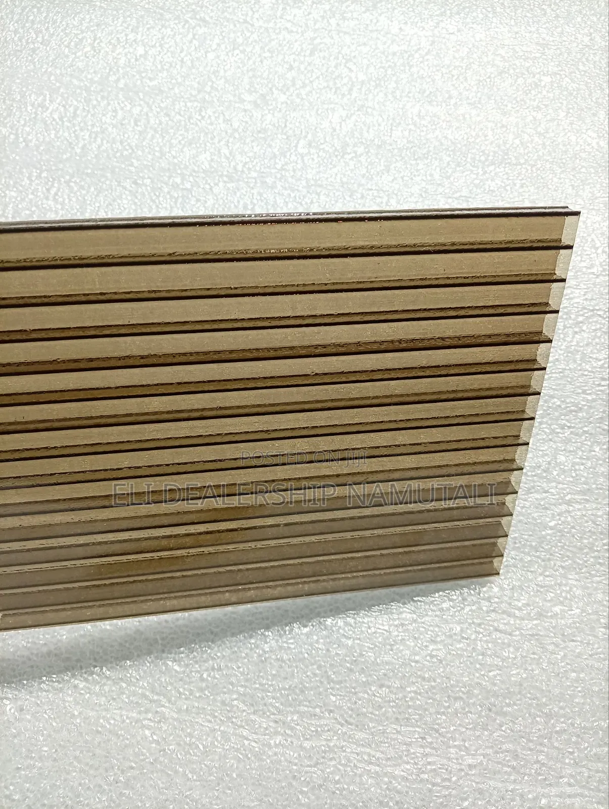 Long-Lasting Bronze Multiwall Polycarbonate Sheet for Outdoor Roofing