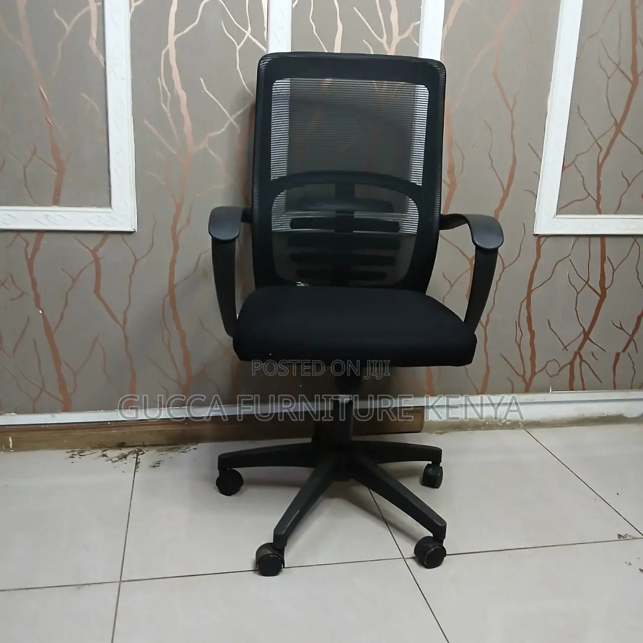 Ergonomic Lower Back Mesh Chair