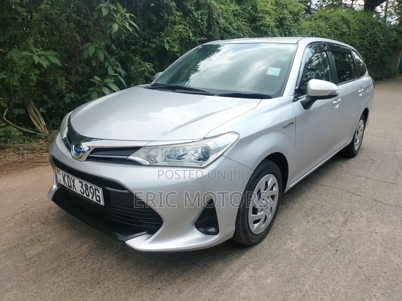Toyota Corolla Fielder 2019 Silver